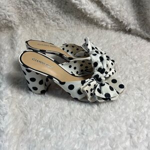 Gianni Bini White &black polka dots slip on sandals bow accent block heels SZ9.5
